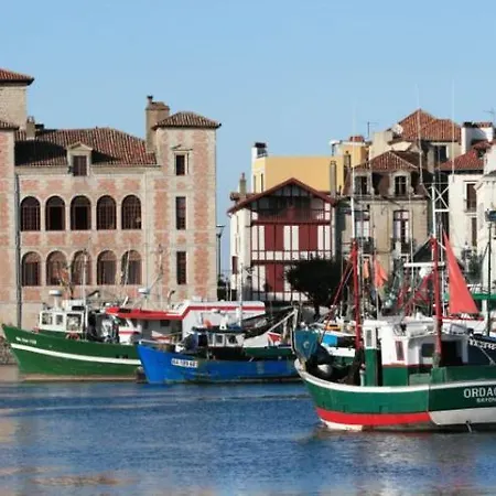2 Pieces A 300m De La Grande - 2 A 5 Couchages Apartment Saint-Jean-de-Luz