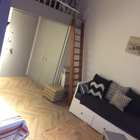 2 Pieces A 300m De La Grande - 2 A 5 Couchages